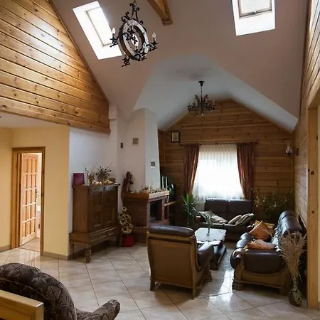 Pokoje Goscinne Na Skraju Puszczy Pogorzelce Exterior photo