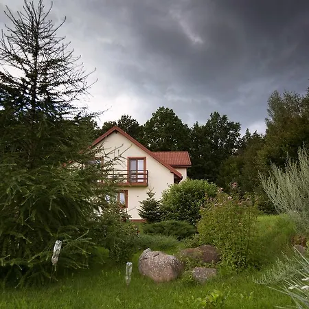Pokoje Goscinne Na Skraju Puszczy Pogorzelce Exterior photo