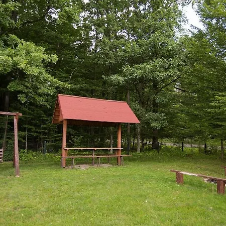 Pokoje Goscinne Na Skraju Puszczy Pogorzelce Exterior photo