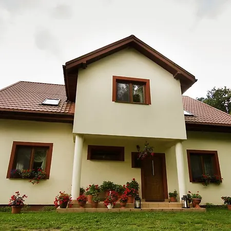 Pokoje Goscinne Na Skraju Puszczy Pogorzelce Exterior photo